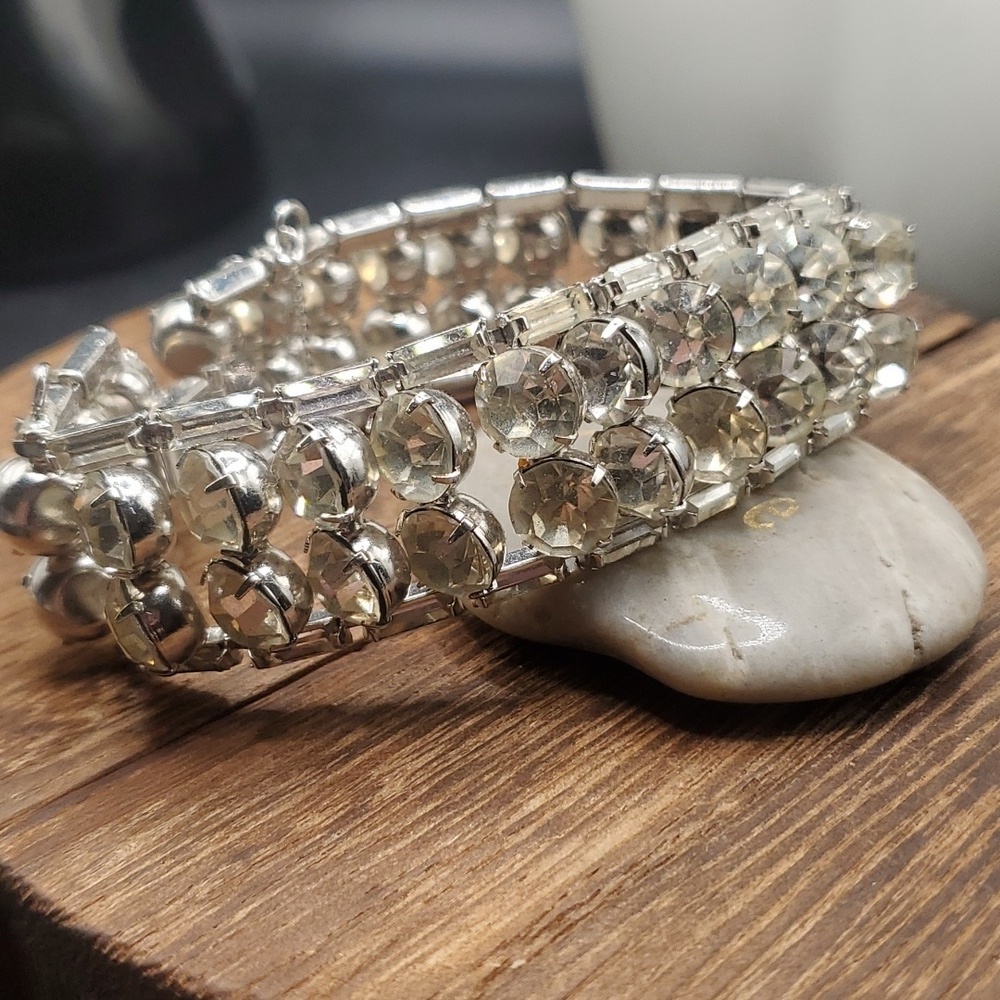 B2804 1950s unsigned rare Eisenberg crystal bracelet‎